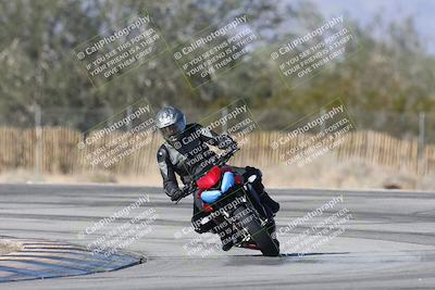 media/Dec-01-2025-Moto Forza (Mon) [[2daa91e15f]]/3-Beginner Group/Session 3 (Turn 3)/